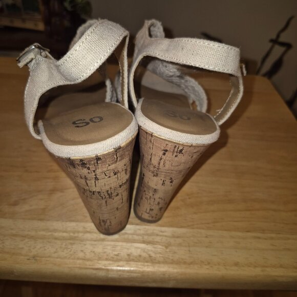 SO Women's Wedge Platform Beige Sandal Size 9 - Picture 4 of 6